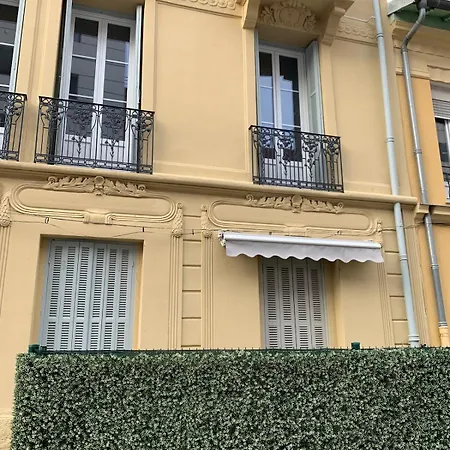 Elegant T2 Au Calme 尼斯