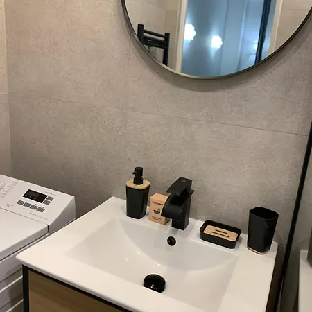 公寓 Elegant T2 Au Calme 尼斯